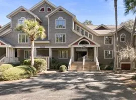 2764 Live Oak Villa