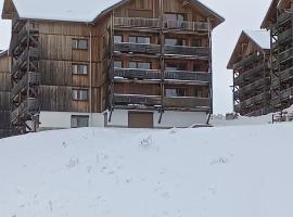 Appartement cosy dans chalet vue Montagne, chata v destinaci Le Dévoluy