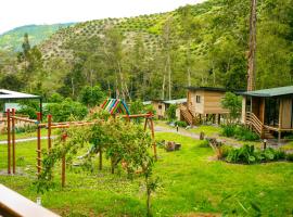 EcoHotel Cantos del Rio, ξενοδοχείο με πάρκινγκ σε Cajamarca