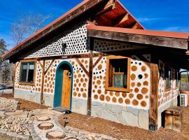 *new* Goldfinch: storybook cabin，查塔努加的木屋