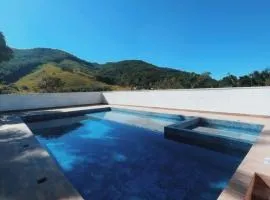 Sítio com piscina incrível