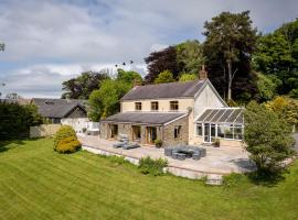 Blaenachddu, villa in Capel-Ifan