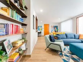 NEW Exciting Roma Condo Parque Mexico 550m Walk