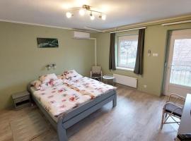 miniSZILVA Apartman, hotell i Balatonalmádi