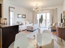 Walkable Lynchburg Condo with Private Balcony, acomoda&ccedil;&atilde;o em condom&iacute;nio em Lynchburg