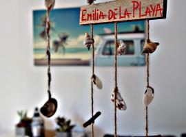 Emilia de la Playa, hótel í La Mata