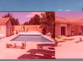 Awesome Home In Nebian โรงแรมในNébian