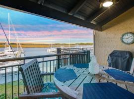 1924 Bohicket Marina, villa in Seabrook Island