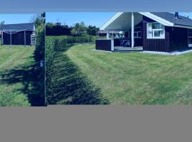 Amazing Home In Hadsund With Kitchen, hotel dengan parking di Nørre Hurup