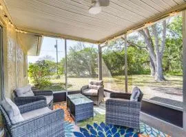 Home with Screened Porch, Near Weeki Wachee Springs!