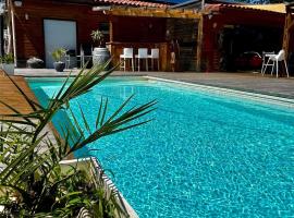 Ma maison en bois avec Jacuzzi, lugar para ficar em Lavelanet