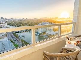 FontaineBleau Resort High Floor w Ocean Views, hotel v Miami Beach