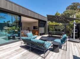 Wavesong - Coast & Country, hotel in Onetangi