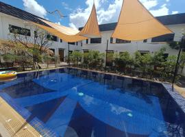 Bella Vista Apartments: Kampot şehrinde bir otel