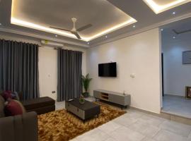 Cozy Lux Apartments by Harolty, hotel di Kumasi
