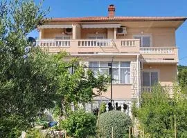 Apartments by the sea Barbat, Rab - 22561