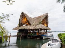 Casa Caoba RD, tradicionalna kućica u gradu 'Rio Dulce'