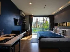 Luxury Modern Garden View Apartment