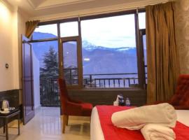 Holiday Hill, Mcleodganj, Dharamsala – hotel w pobliżu miejsca Kangra Airport - DHM w mieście Dharamsala