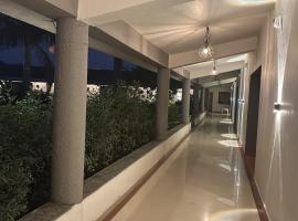 Hotel Sai Plaza, hotel em Igatpuri