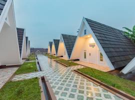 ์์นด๋ถ๋ฏธ์ ์์นํ ํธํ
RedDoorz Syariah Plus Near Sukabumi Station