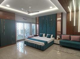 Stay and Seek, hotel in Indore