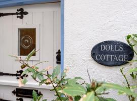 Dolls Cottage, hotel in Looe