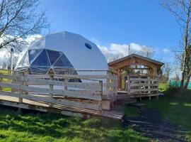 Little River Glamping, luxury tent in Ballymoney