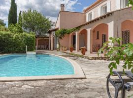 Villa impressionniste * Jardin* Clim * Piscine *, holiday home in Les Matelles