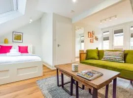 Split Level Studio at West Hampstead by Concept Apartments