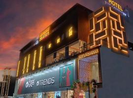 Hotel The Landmark Chhatarpur، فندق في Chhatarpur