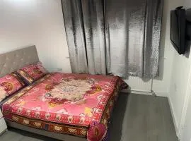 OYO Stay Inn Shakila