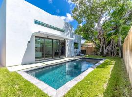 Lux Villa with Pool, Wynwood House by RoveTravel, hotel v Miami