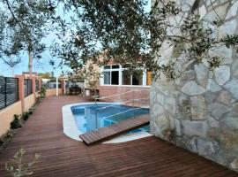 Cal Ton Holiday Rental, hotel en Canyelles