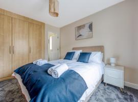 Spectacular House with Parking, hotell i Chorley