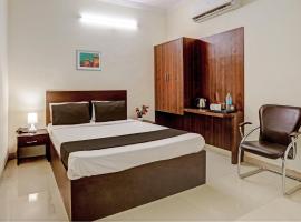 OYO Flagship 35467 Shiridi Residency Near Birla Mandir, hotel in Abids, Hyderabad