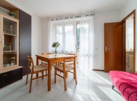 Scarlet Apartment with Garden by Wonderful Italy, apartament a Magreglio