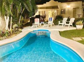 Encantadora Casa Zona Dorada Brisas Beach 10% DESC, cottage in Manzanillo