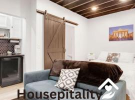 콜럼버스에 위치한 호텔 Housepitality - The Brandenburg Suite - Efficiency