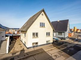 Holiday Home Ullakarin - 200m from the sea in Western Jutland by Interhome, feriehus i Thyborøn