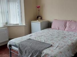 Cranford , Heathrow Airport, hotel in Cranford