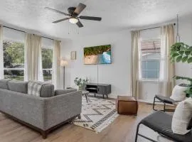 Housepitality - Electric Ave - 3 BDR and Hot Tub