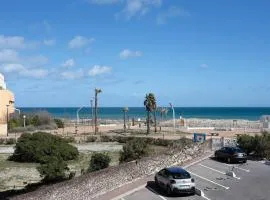 Front de mer, appart 2 à 4 pers, parking privé, proche des commerces, Kanumera Barcarès