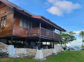 UKCC Hotel, chalet de monta&ntilde;a en Kota Bawah Timur