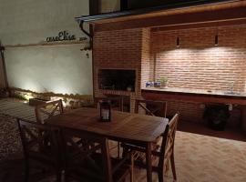Casa Elisa - Albergue turístico superior, guest house in San Pedro de Latarce