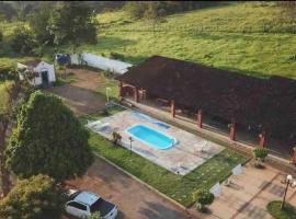 Casa perfeita pra fim de semana e feriadões, hotel in Vitória de Santo Antão