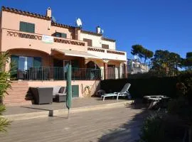 Casa bien cuidada con piscina comunitaria, terrazas y cerca de la playa en L'Estartit - ES-323-42