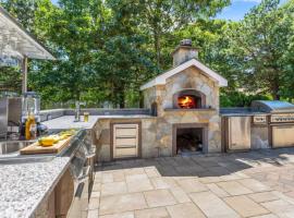 Outdoor entertaining re-imagined Enjoy a new luxury back yard, villa sihtkohas Eastham