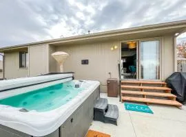 New 3 bd 2 bath Hot tub