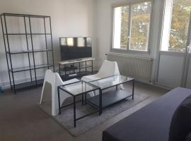 Chambre privée calme, lit double en Coliving, hotel em Vandoeuvre-lès-Nancy